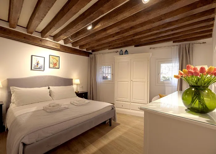 Mascherone Apartment